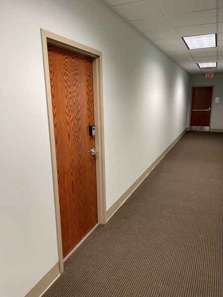 More Photos Of 3850 Bessemer Rd, Mount Pleasant Office Residential For Lease