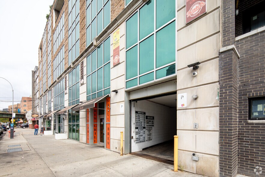 More Photos Of 31-19 Newtown Ave, Astoria Office For Lease