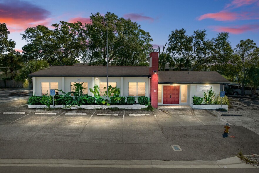 More Photos Of 219 Betty Ln, Clearwater Office Residential For Sale