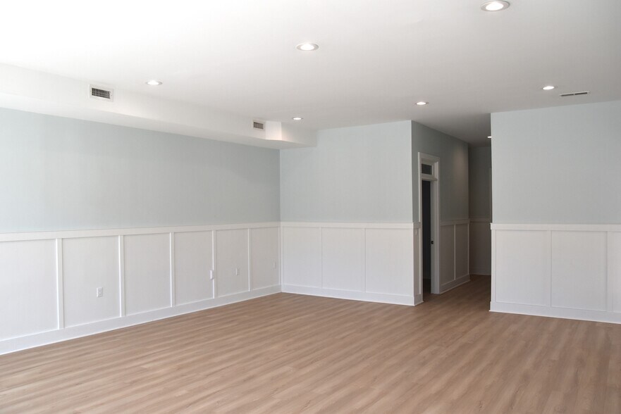 More Photos Of 1326 Asbury Ave, Ocean City Storefront Retail Residential For Sale