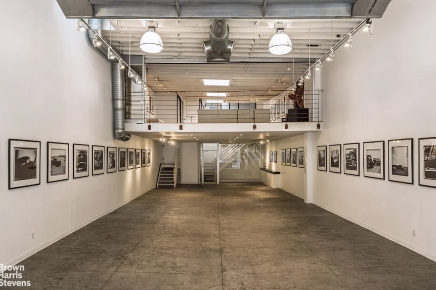 More Photos Of 137 Perry St, New York Office For Lease