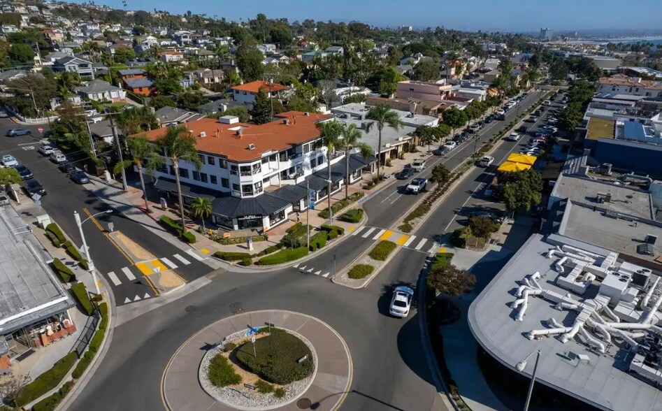 More Photos Of 5685-5693 La Jolla Blvd, La Jolla Apartments For Lease