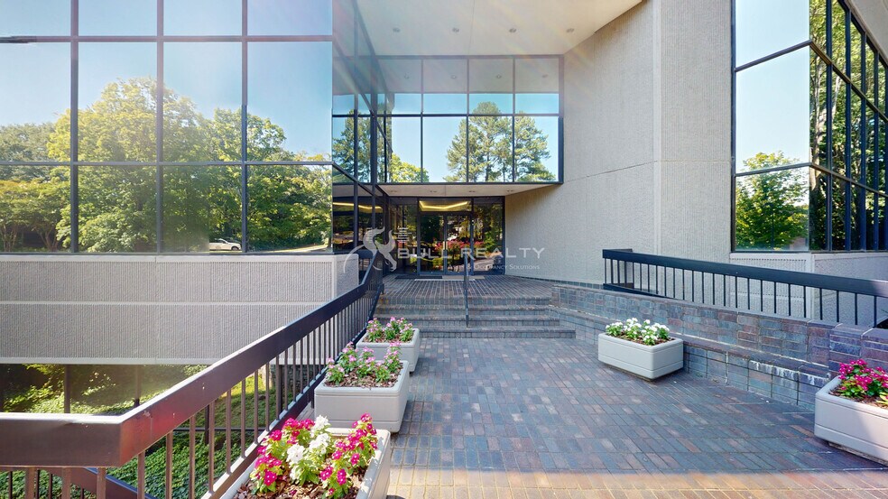 More Photos Of 1700 Water Pl SE, Atlanta Office For Sale