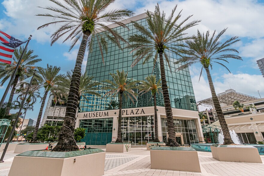Primary Photo Of 200 S Andrews Ave, Fort Lauderdale Medical For Lease