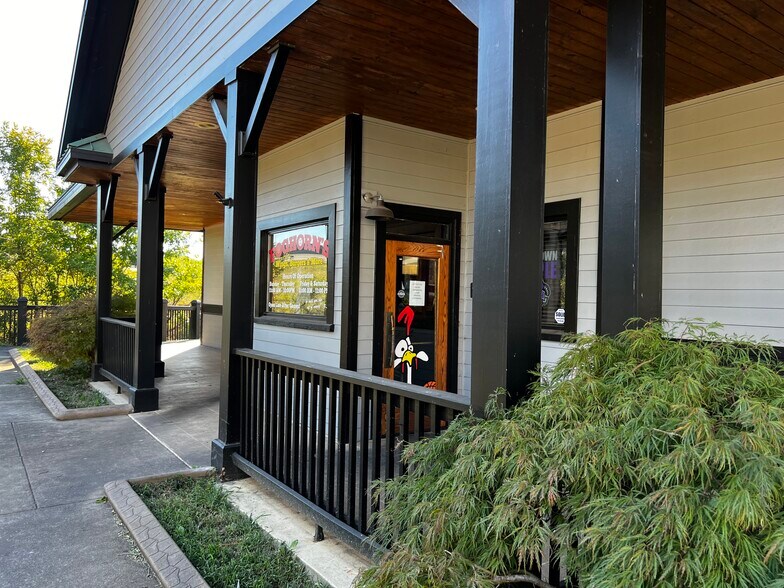 More Photos Of 2310 Sanders Rd, Conway Restaurant For Lease