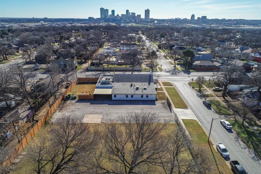 More Photos Of 1300 Gould Ave, Fort Worth Restaurant For Sale