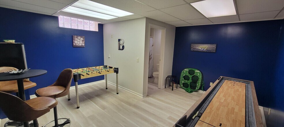 More Photos Of 3030 Michigan St, South Bend Office For Sale