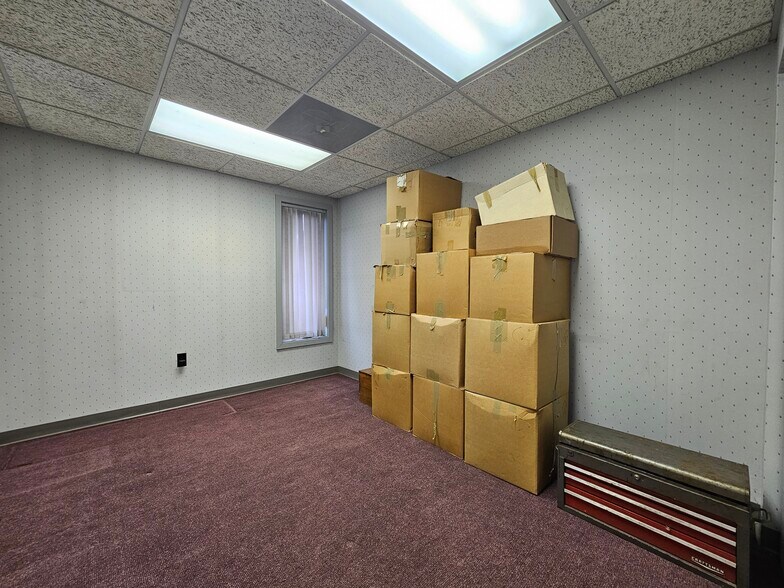 More Photos Of 3201 Highfield Dr, Bethlehem Medical For Sale