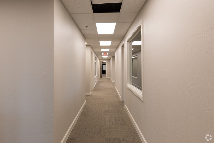 More Photos Of 401 S Coltrane Rd, Edmond Medical For Lease