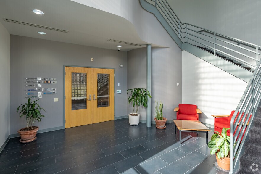 More Photos Of 150 Corporate Center Dr, Camp Hill Unknown For Lease