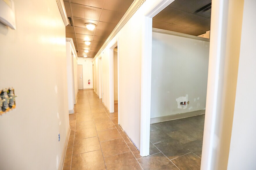 More Photos Of 3545 SW 34th St, Gainesville Unknown For Lease