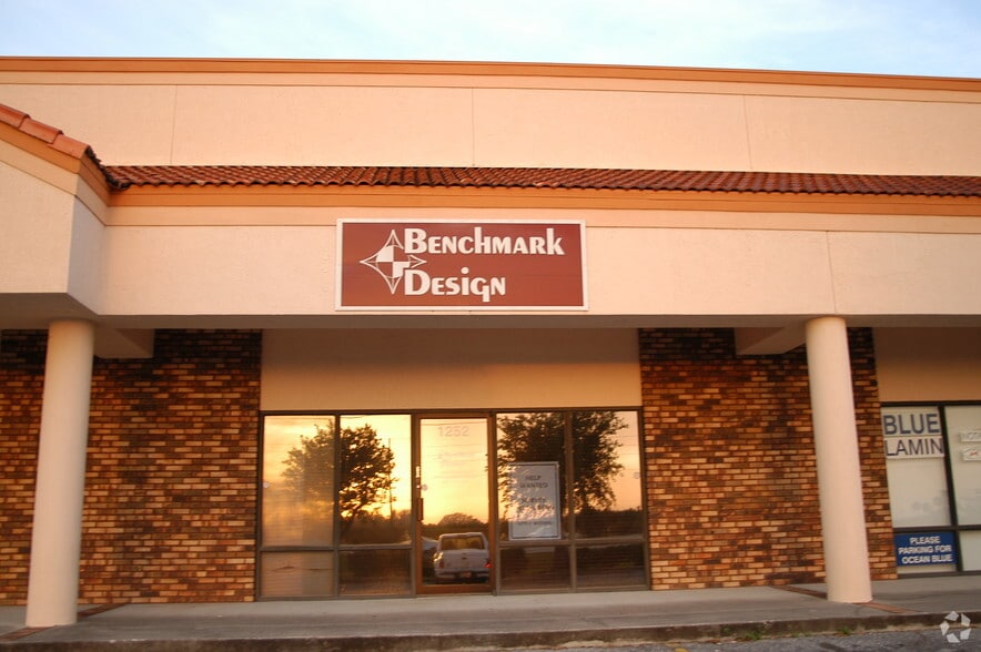 More Photos Of 1244-1256 S John Young Pky, Kissimmee Unknown For Lease