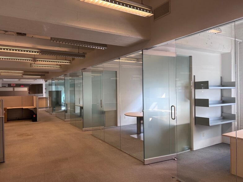 More Photos Of 535-547 W 45th St, New York Loft Creative Space For Lease