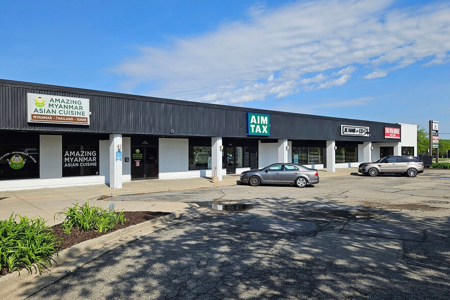 Primary Photo Of 3700 28th St SE, Grand Rapids General Retail For Lease