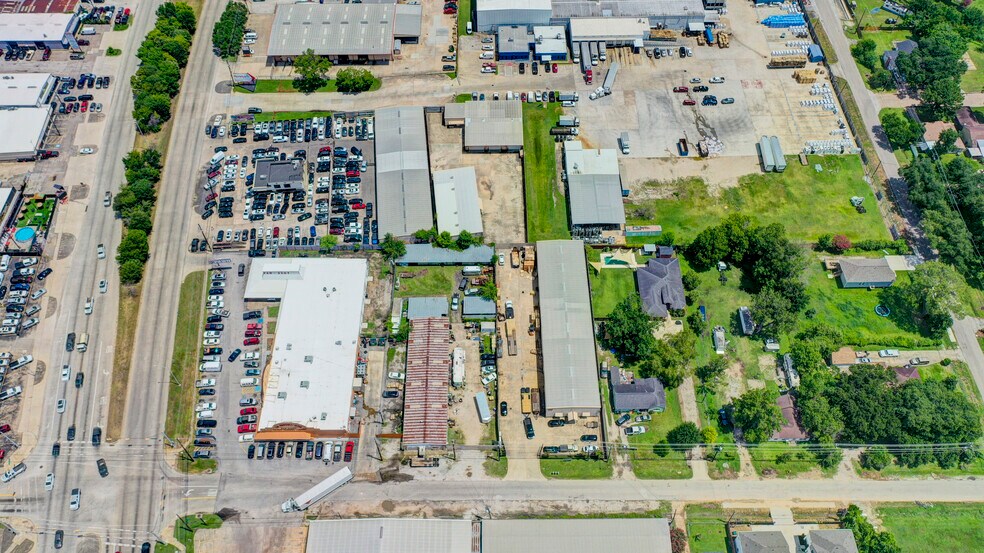 More Photos Of 6004 N Shepherd Dr, Houston Warehouse For Sale