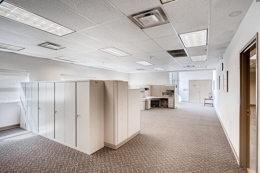 More Photos Of 840 Diamond Valley Pky, Windsor Industrial For Sale