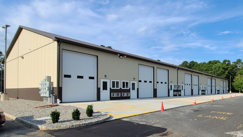 Primary Photo Of 1922 Hooper Ave, Toms River Warehouse For Lease