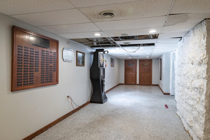 More Photos Of N18078 County Road T, Galesville General Retail For Sale