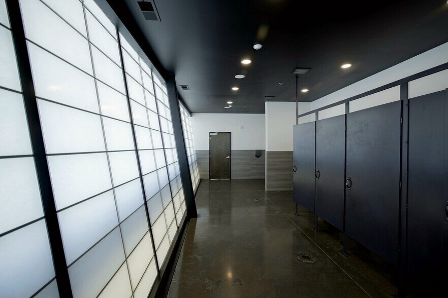 More Photos Of 450 N 1500 W, Orem Office For Lease