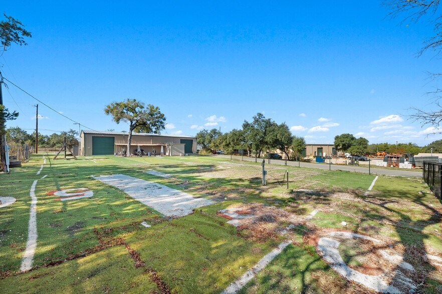 More Photos Of 3364 N Bagdad Rd, Leander Unknown For Lease