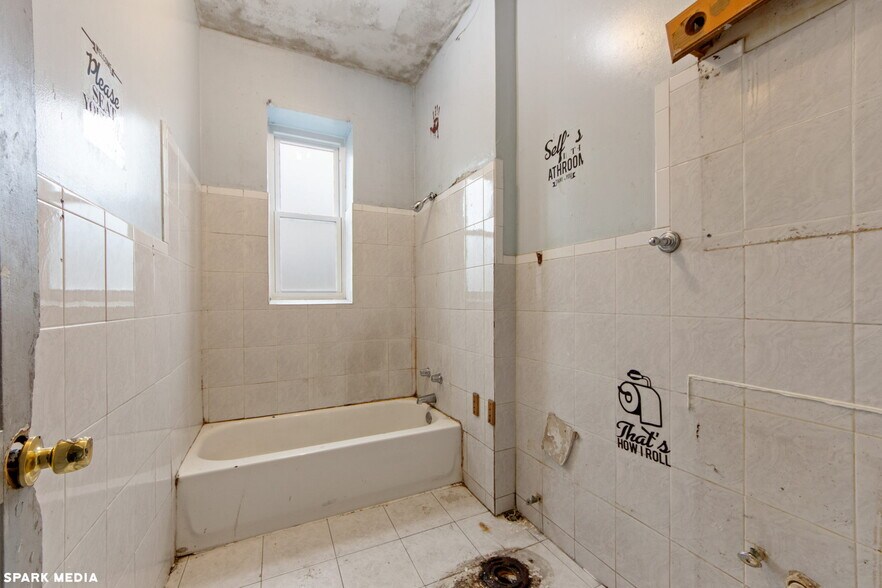 More Photos Of 4800 S Wood St, Chicago Storefront Retail Residential For Sale