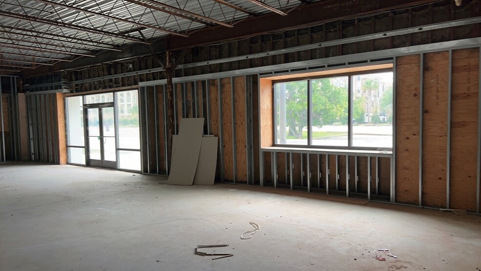 More Photos Of 1199 Nasa Pky, Houston Restaurant For Lease