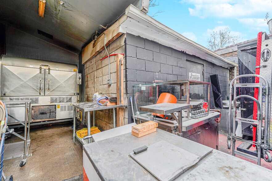More Photos Of , Staten Island Unknown For Sale