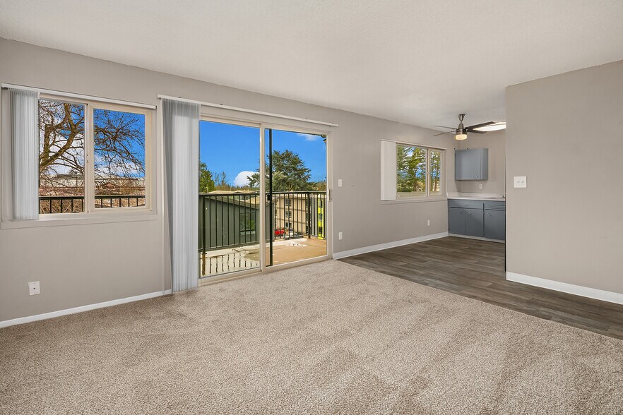 More Photos Of 220 S 152nd St, Burien Apartments For Sale