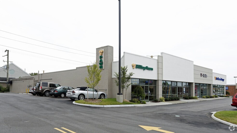 More Photos Of 1701-1713 Laskin Rd, Virginia Beach Unknown For Lease