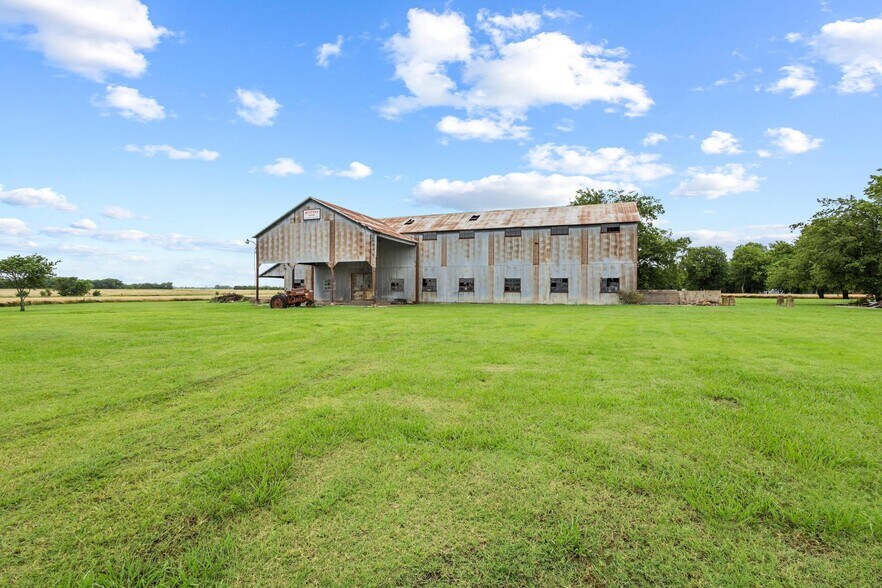 More Photos Of 4571 FM 68, Gober Specialty For Sale