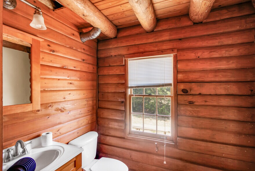 More Photos Of 100 Quest Ct, Keller Office For Sale