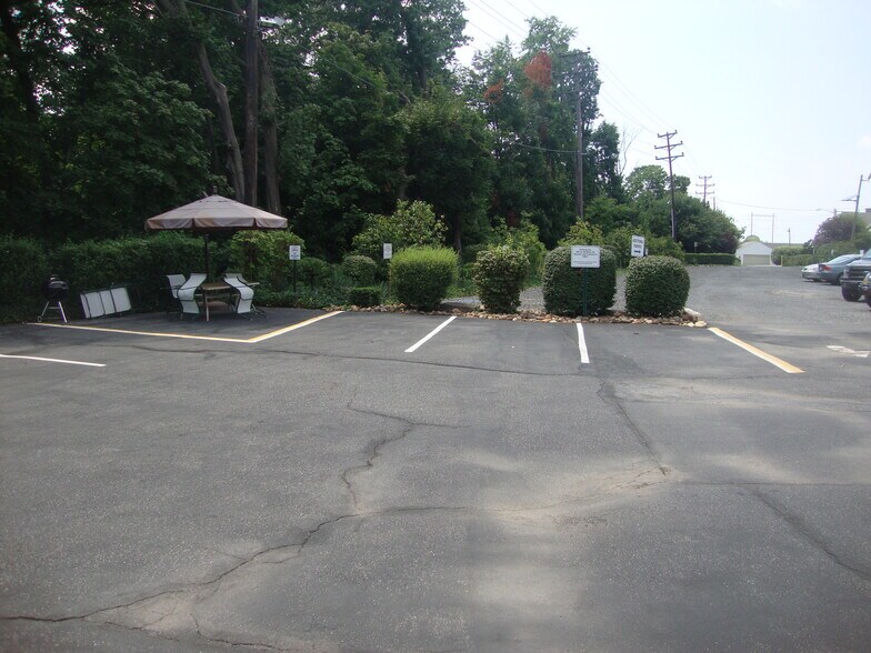 More Photos Of 283 Main St, Metuchen Office Residential For Lease