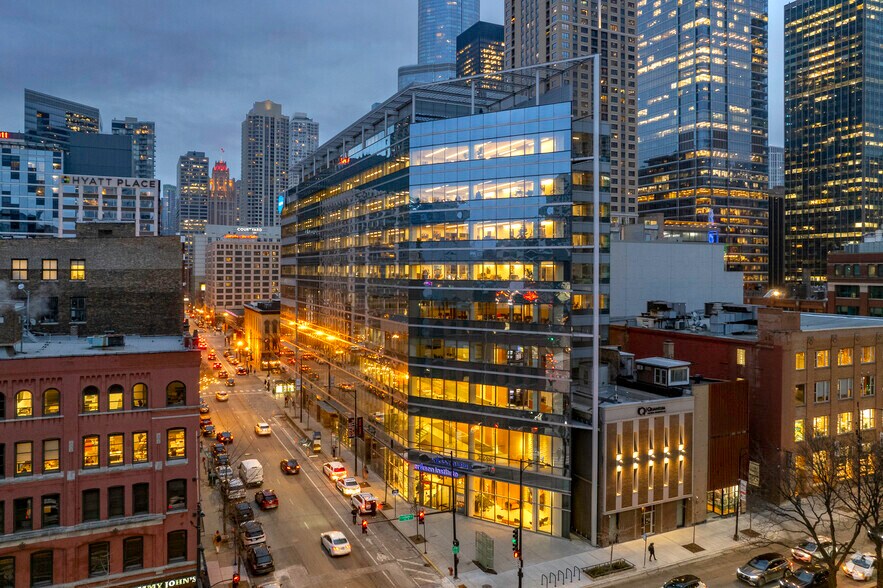 More Photos Of 111 W Illinois St, Chicago Office For Lease