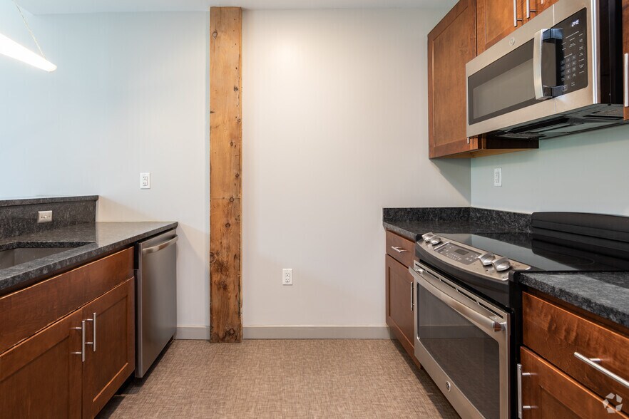 More Photos Of 3300 Clipper Mill Rd, Baltimore Apartments For Lease