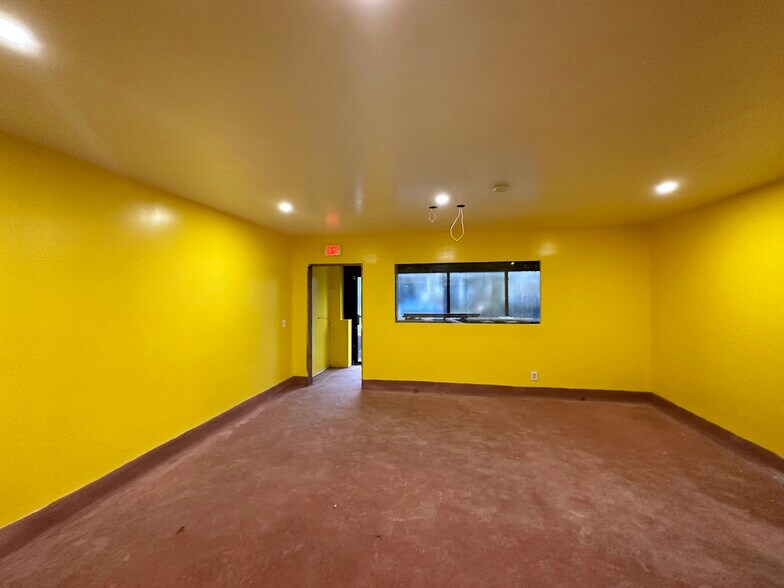 More Photos Of 360 Thurston Rd, Rochester Restaurant For Sale