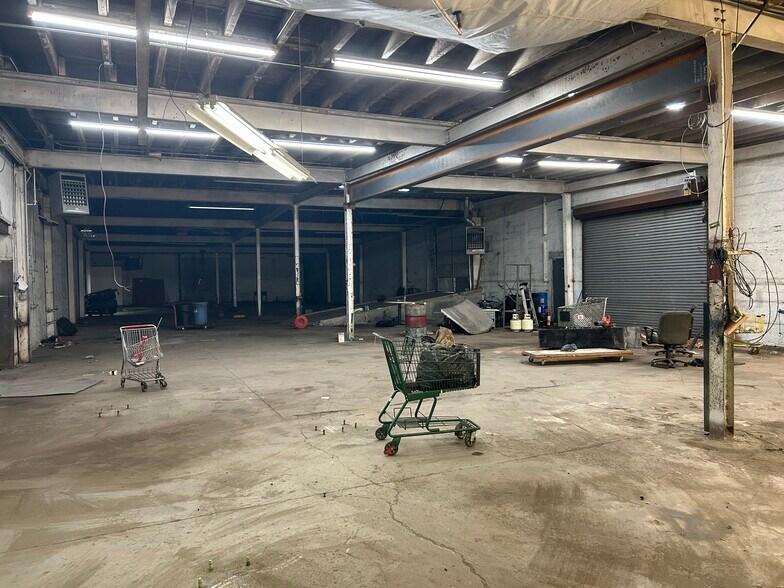 More Photos Of 2111-2141 E Rush St, Philadelphia Warehouse For Sale