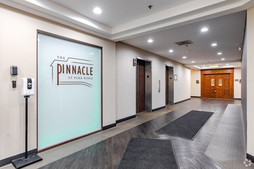 More Photos Of 1440 Renaissance Dr, Park Ridge Office For Lease