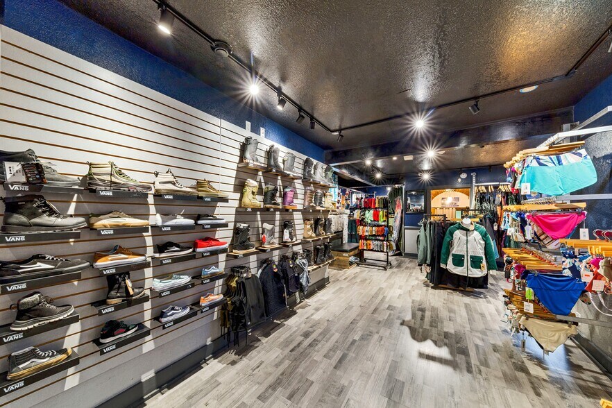 More Photos Of 3542 Lake Tahoe Blvd, South Lake Tahoe Restaurant For Sale