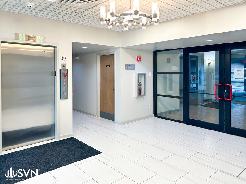 More Photos Of 100 United Bank Sq, Georgetown Office For Lease