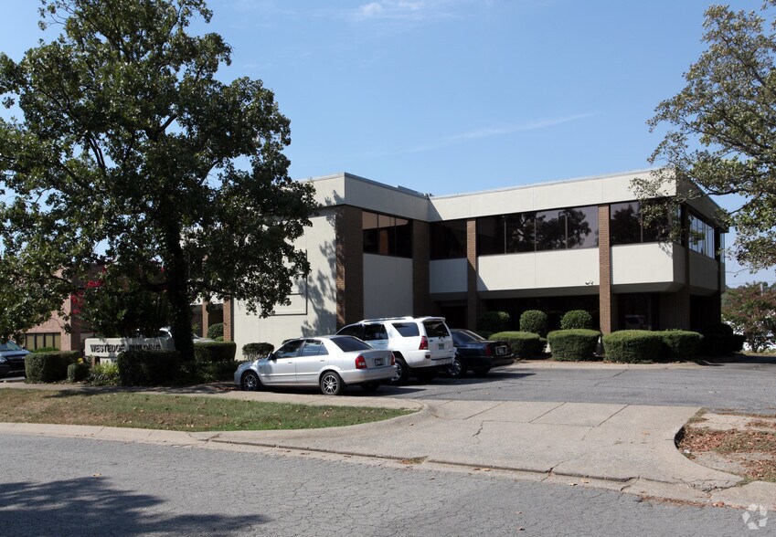 More Photos Of 4 Shackleford Plz, Little Rock Office For Sale