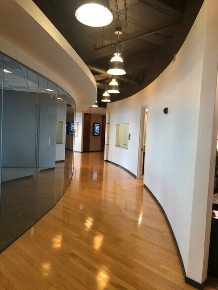 More Photos Of 121-189 S Orange Ave, Orlando Office Residential For Sale
