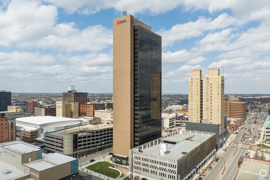 More Photos Of 200 N Saint Clair St, Toledo Office Residential For Lease