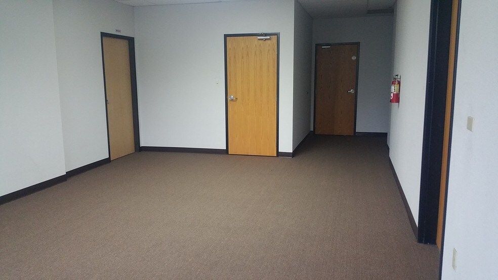 More Photos Of 1425 S Victoria Ct, San Bernardino Research And Development For Lease
