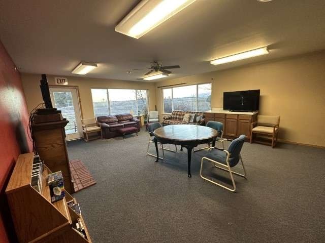 More Photos Of 406 W Vinton St, Spencer Hotel For Sale