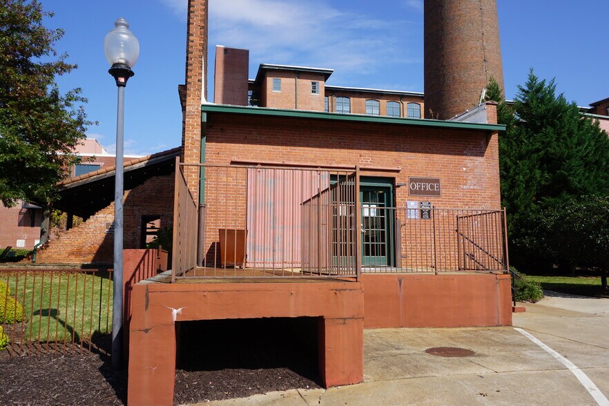 More Photos Of 201 Smythe St, Greenville Apartments For Lease