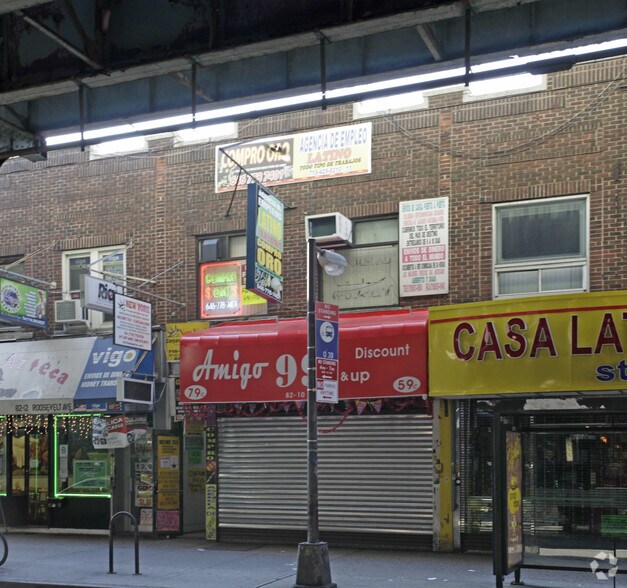 More Photos Of 8202 Roosevelt Ave, Jackson Heights Restaurant For Lease
