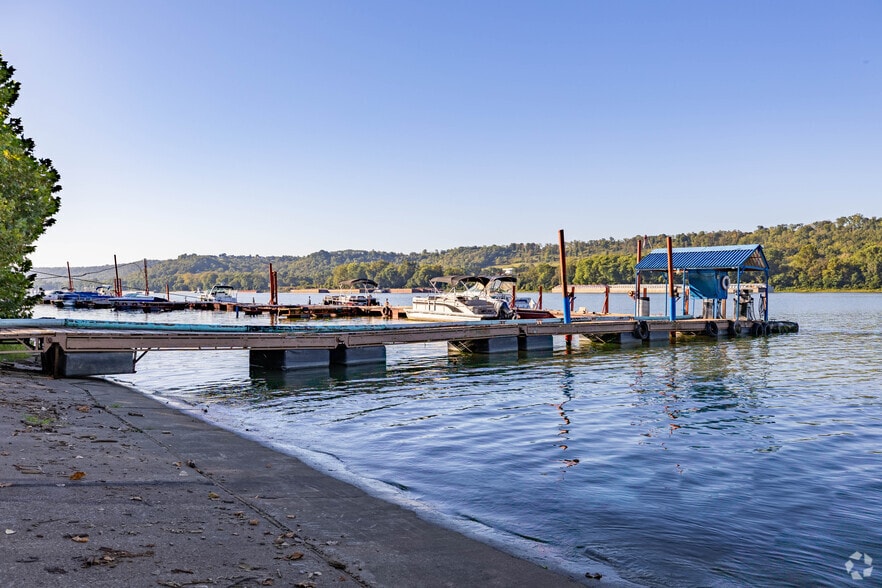 More Photos Of 7405 Forbes Rd, Cincinnati Marina For Sale