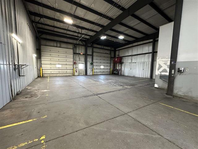 More Photos Of 2740 Stoner Ct, North Liberty Truck Terminal For Lease