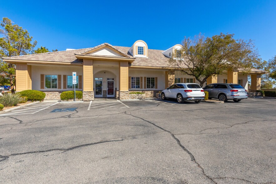 More Photos Of 7656 W Sahara Ave, Las Vegas Medical For Lease