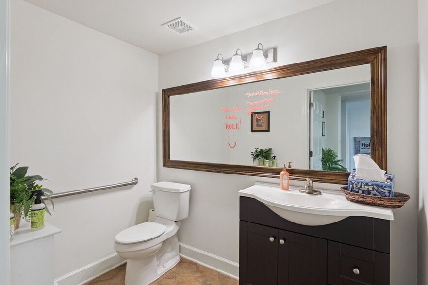 More Photos Of 1150 N Ronald Reagan Blvd, Longwood Office Residential For Sale